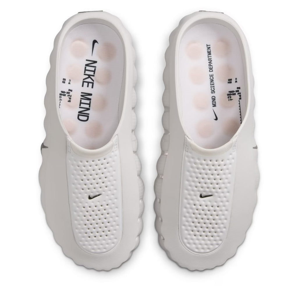 Nike Mind 001
Mules d'avant-match