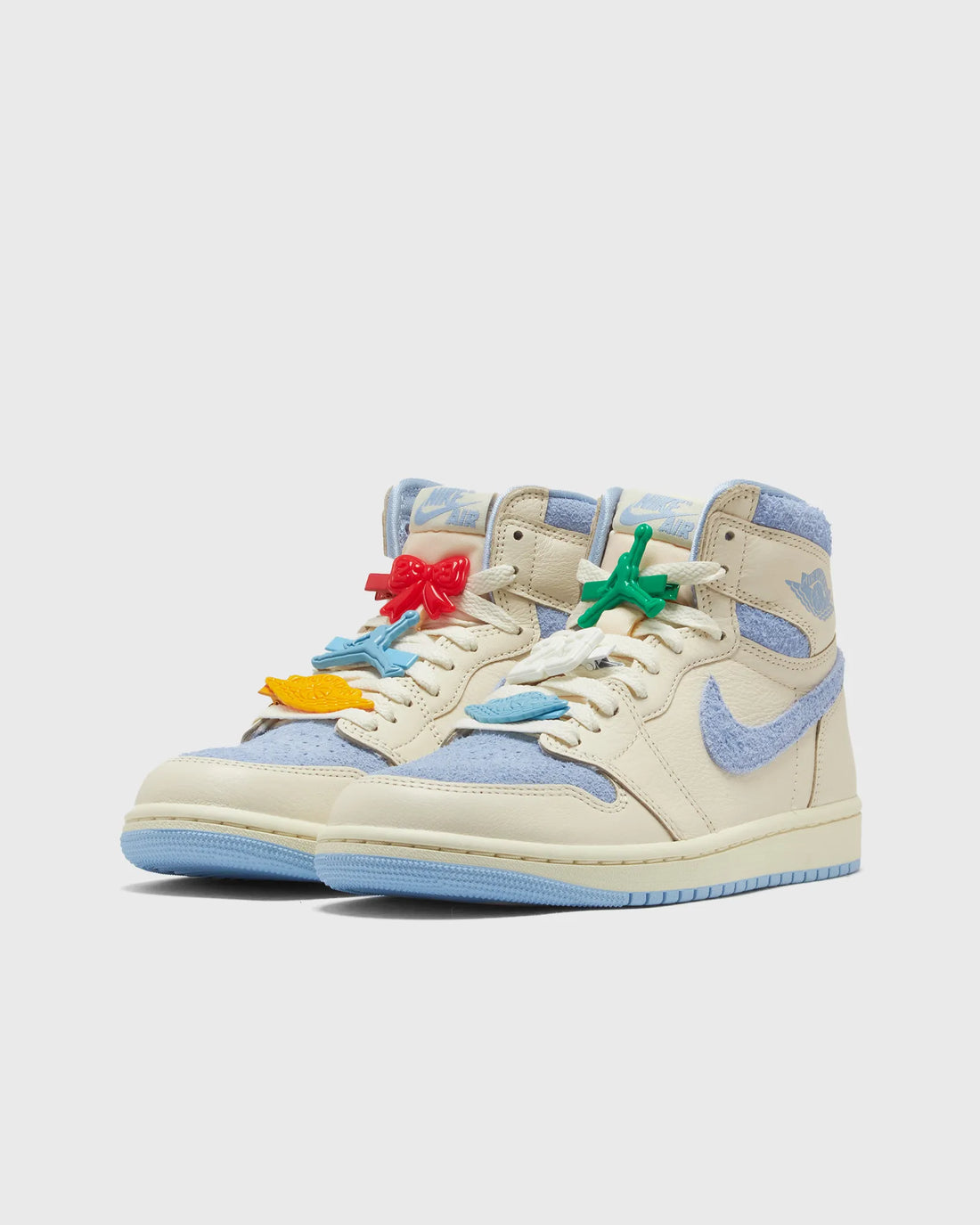 Air Jordan 1 Retro High OG Clips