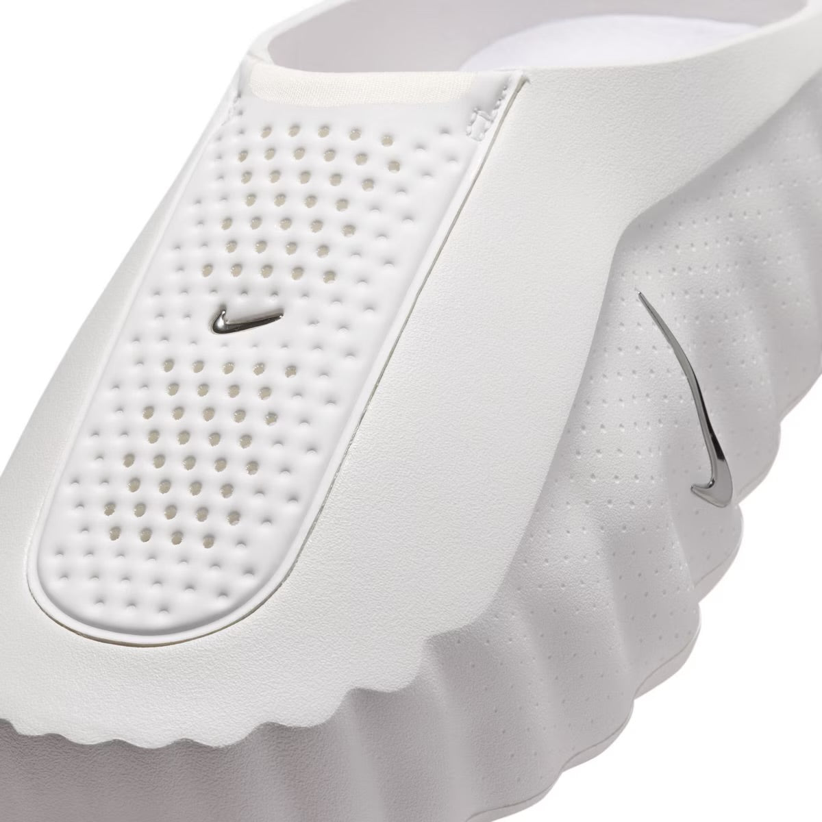 Nike Mind 001
Mules d'avant-match
