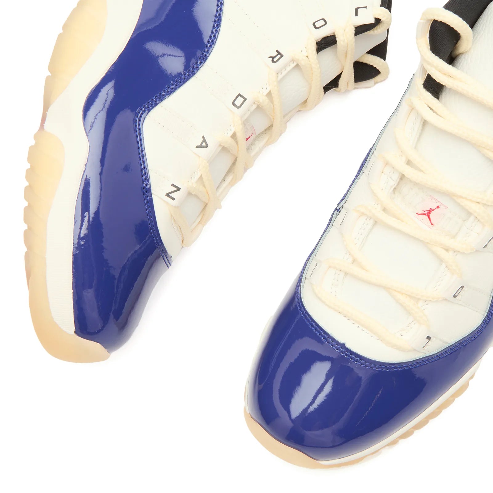 AIR JORDAN 11 RETRO "RARE AIR"