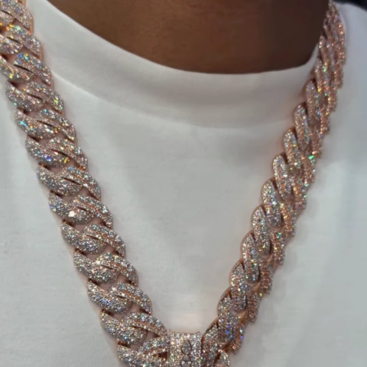 Chaîne Cuban Fully Iced Avec Pendentif Double B