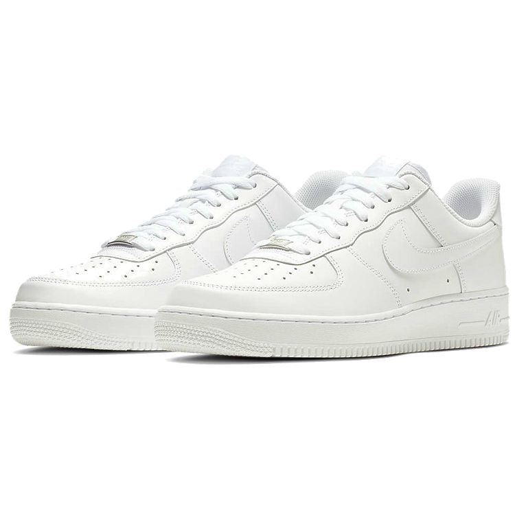 Nike Air Force 1 07 Triple White