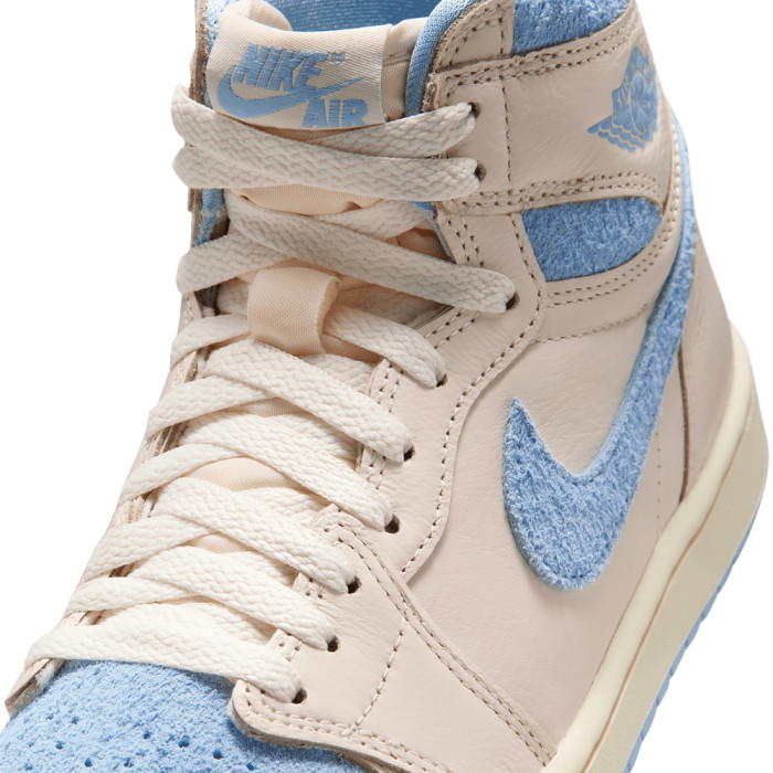 Air Jordan 1 Retro High OG Clips