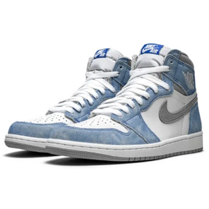 Air Jordan 1 Retro High OG Hyper Royal