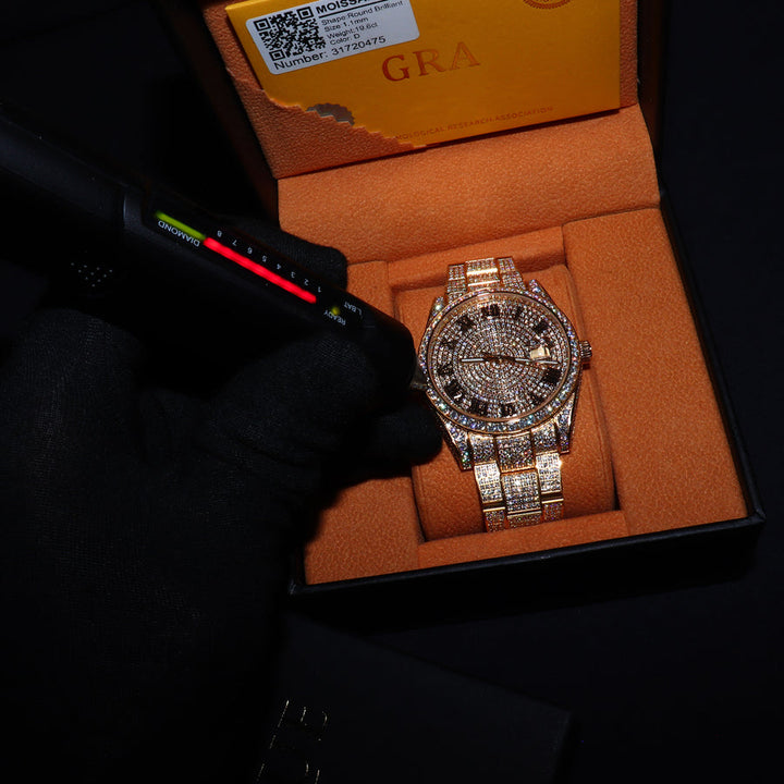 Montre De Luxe Fully Iced Corore en Moissanite & Or