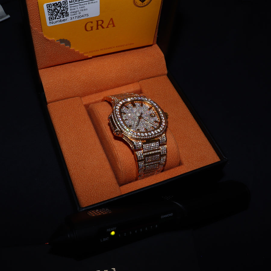 Fully Iced Miami montre En moissanite & OR