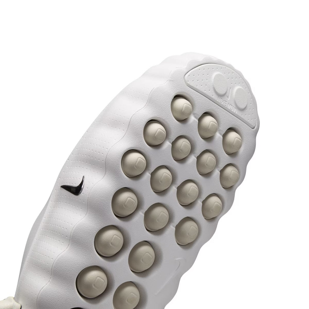 Nike Mind 001
Mules d'avant-match