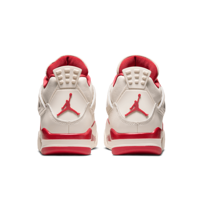 Air Jordan 4 Retro Valentine's Day Disponible le 07/02/2026