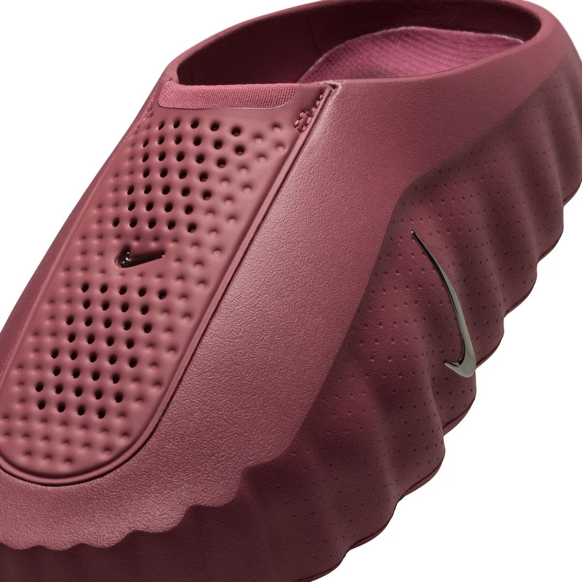 Nike Mind 001
Mules d'avant-match