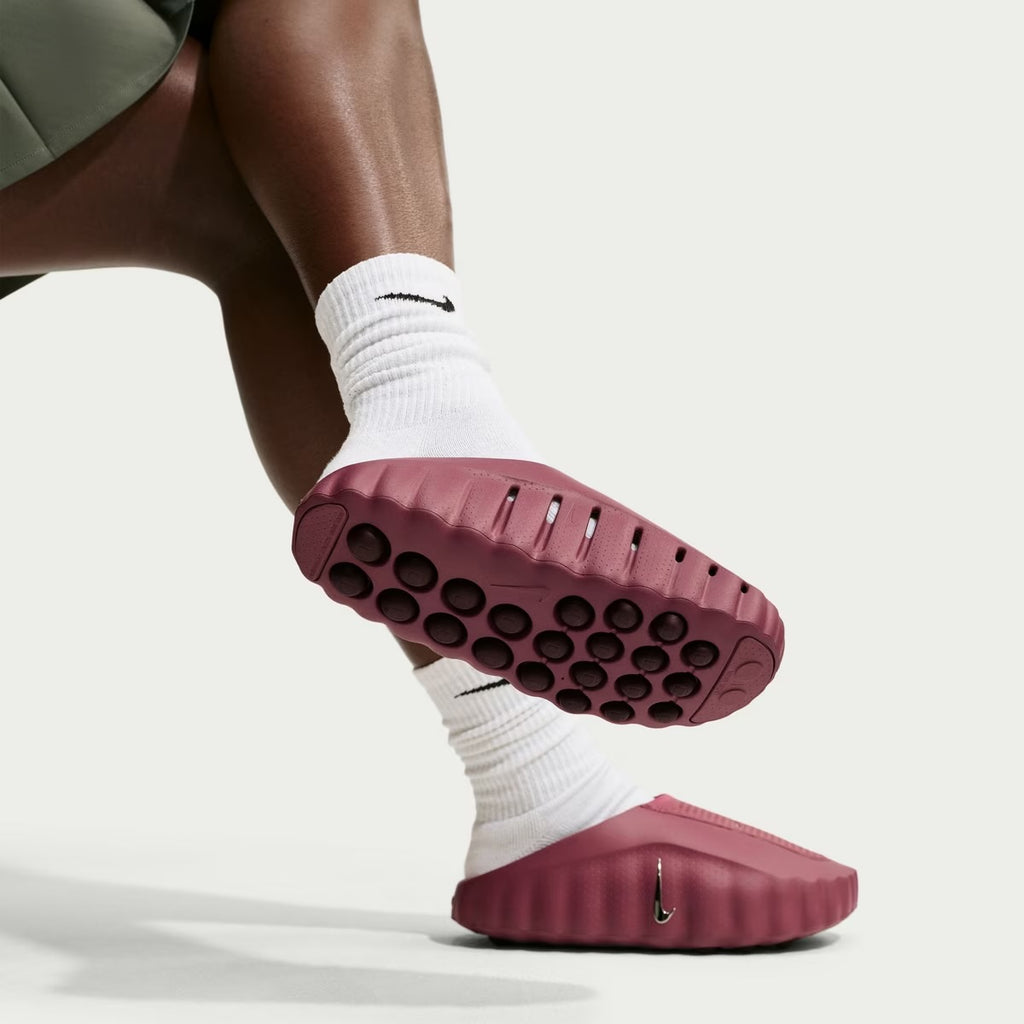 Nike Mind 001
Mules d'avant-match
