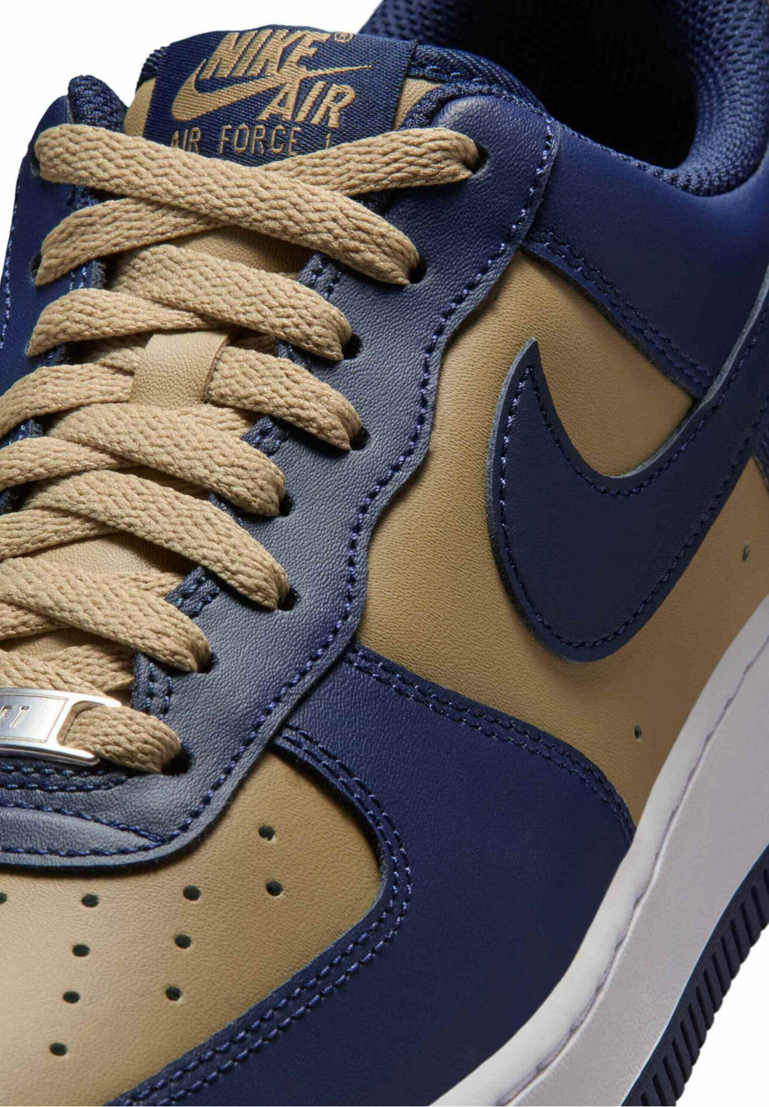 NIKE AIR FORCE 1 '07 "PARACHUTE BEIGE"