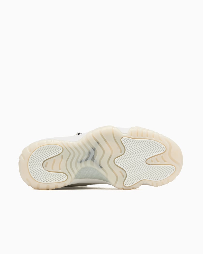 WMNS Air Jordan 11 Grand Finale