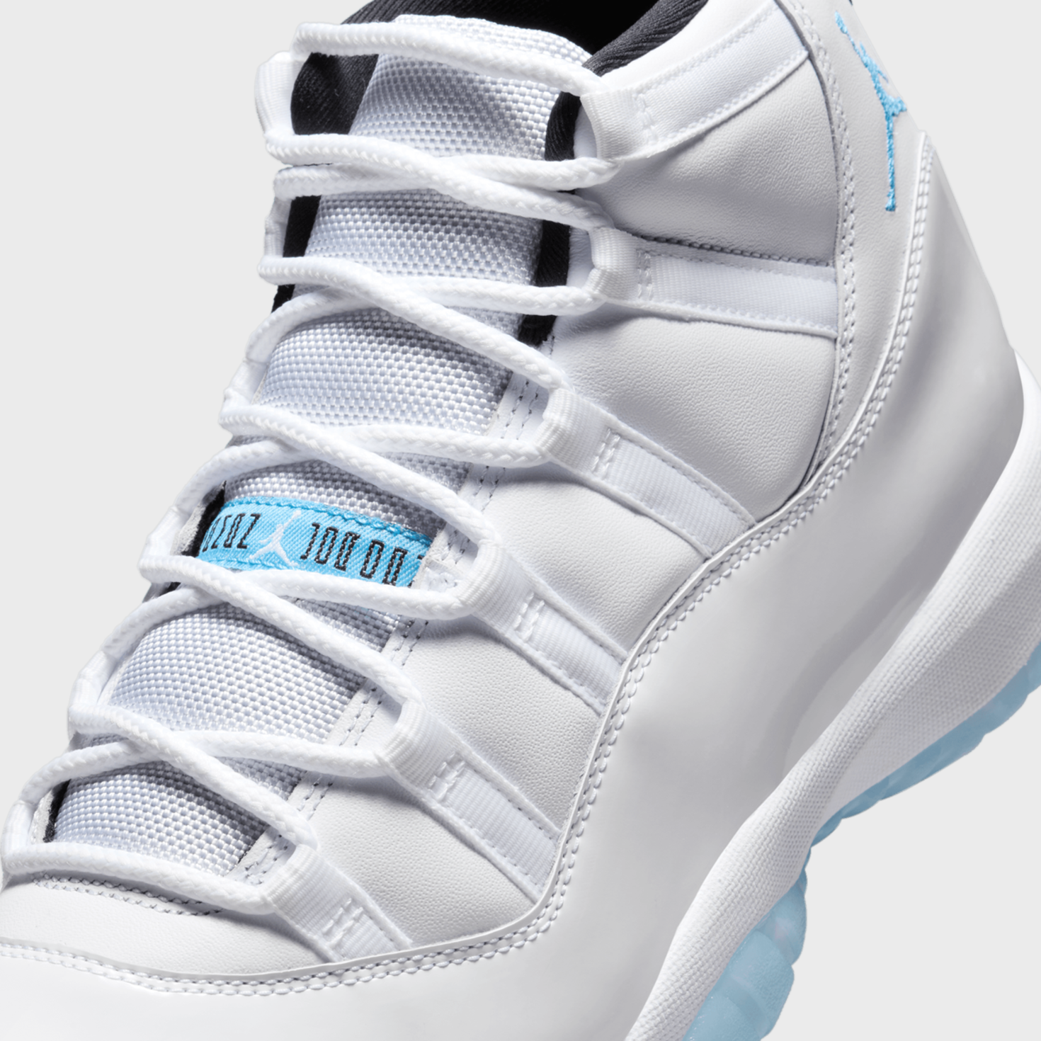 Air Jordan 11 Retro Legend Blue / Blanc CT8012-104