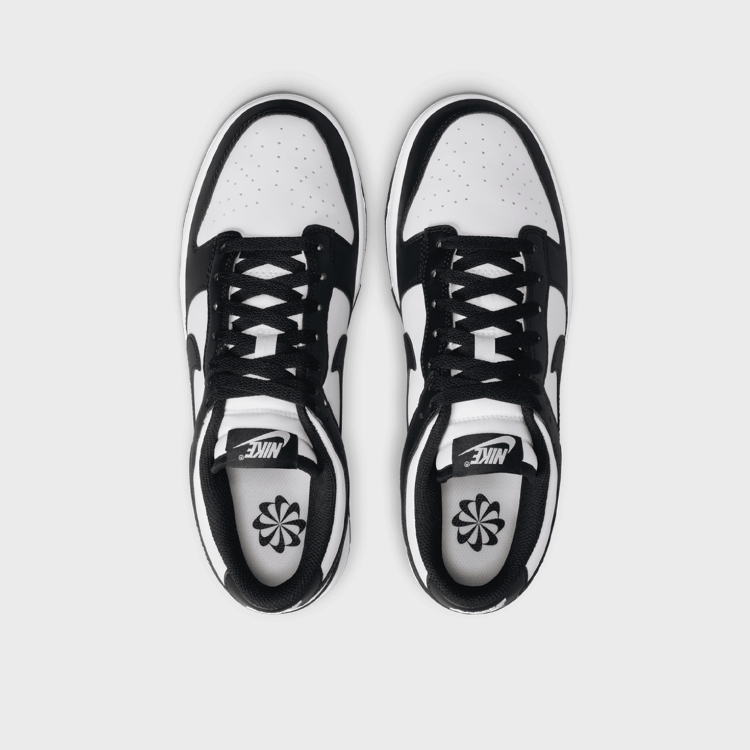 Dunk Low Panda Retro