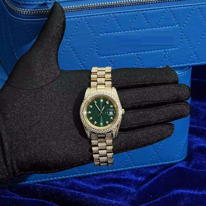 Montre-bracelet à quartz en acier inoxydable plaqué or avec diamants CZ de luxe pour hommes